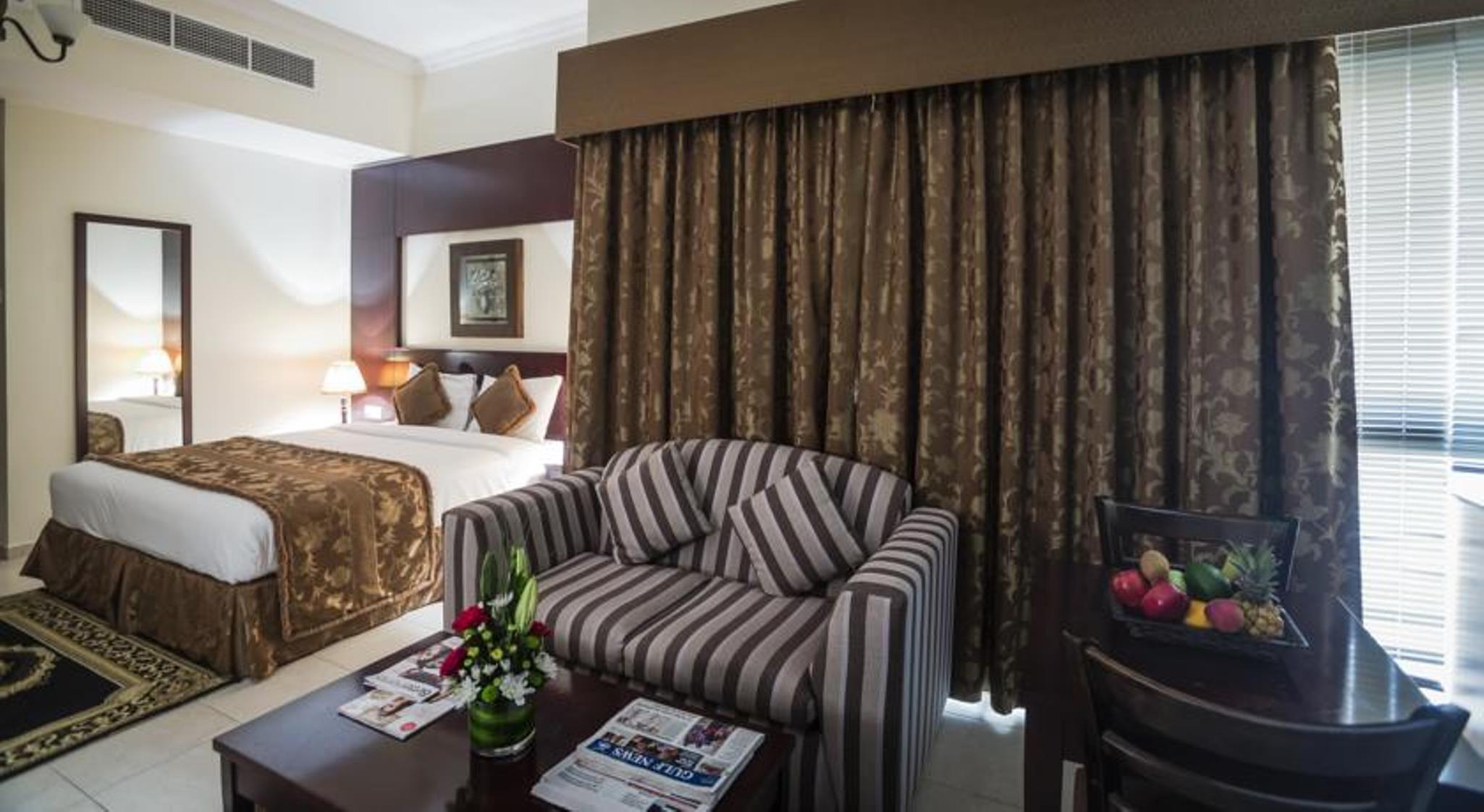 Arabian Dreams Hotel Apartments Дубай Екстериор снимка
