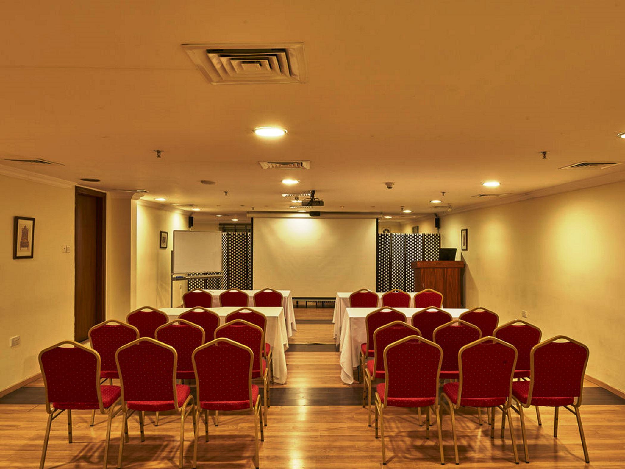 Arabian Dreams Hotel Apartments Дубай Екстериор снимка