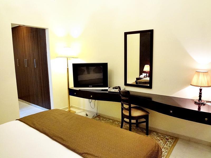 Arabian Dreams Hotel Apartments Дубай Екстериор снимка